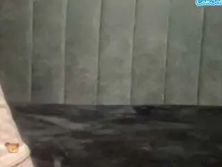 Hotmelelo  live sex cam