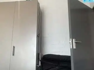 Hotmelelo  live sex cam