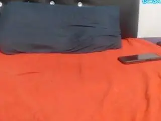 Melanibunii  live sex cam