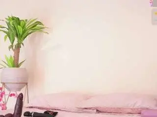 Milii-moon  live sex cam