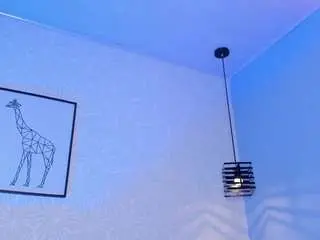 Ninna-curly  live sex cam