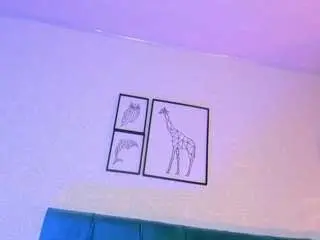 Ninna-curly  live sex cam