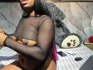 Niyirey  live sex cam