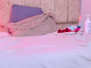 Rachele-x  live sex cam