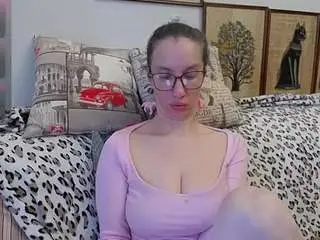 Squirtyeleanor  live sex cam