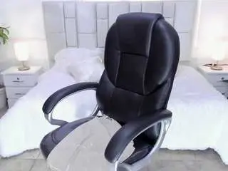 Martina-evan  live sex cam