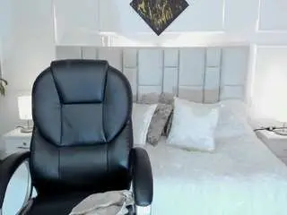 Martina-evan  live sex cam