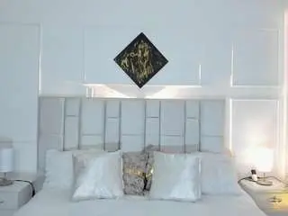 Martina-evan  live sex cam