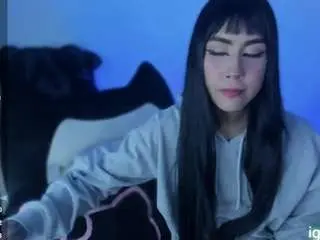 Nicolle-lee  live sex cam