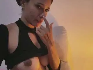 Kelayabrunette  live sex cam