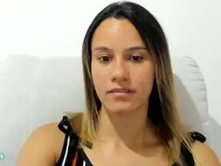 Kelayabrunette  live sex cam