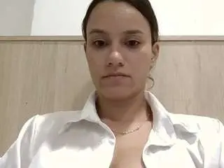 Kelayabrunette  live sex cam