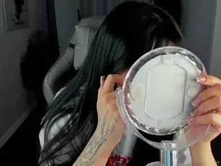 Lilith-wholshh  live sex cam