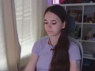 Lindseyhogrefe  live sex cam
