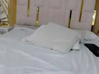 Lissiehiltton  live sex cam