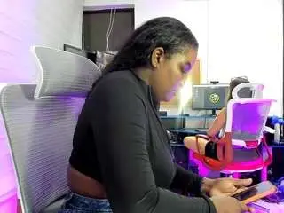 Mareiabold  live sex cam