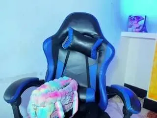 Skarlettmilk  live sex cam