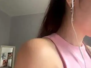 Brittnyharbin  live sex cam