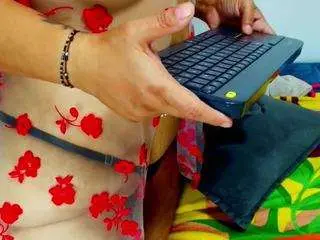 Cinderella-jackson  live sex cam