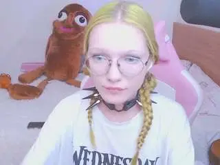 Cut1ecut1e  live sex cam