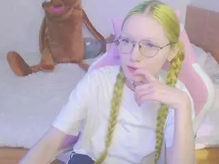 Cut1ecut1e  live sex cam