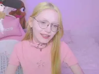 Cut1ecut1e  live sex cam