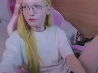 Cut1ecut1e  live sex cam
