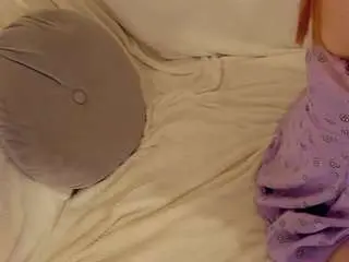 Kate-sunders  live sex cam