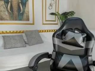 Lana-blue-x  live sex cam