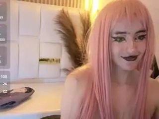 Raven-t  live sex cam