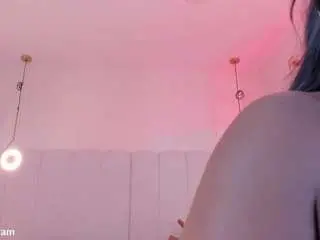 Huge-boobs-ebony  live sex cam