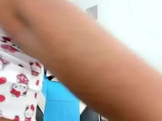 Lizzie-williams  live sex cam