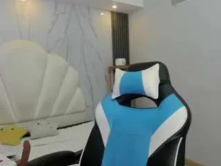 Lizzie-williams  live sex cam
