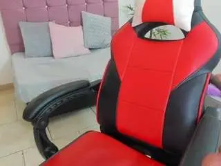 Lizzie-williams  live sex cam