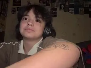 Nadinecranson  live sex cam