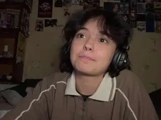 Nadinecranson  live sex cam