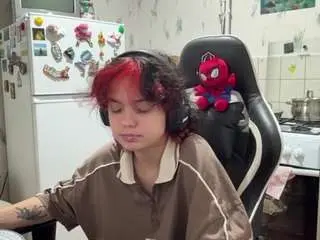 Nadinecranson  live sex cam