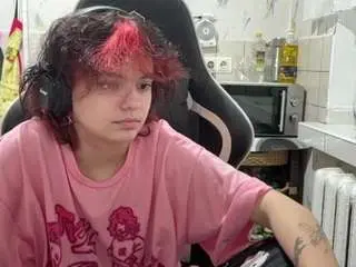 Nadinecranson  live sex cam