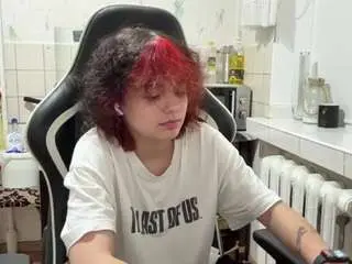 Nadinecranson  live sex cam