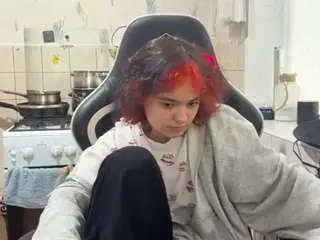Nadinecranson  live sex cam
