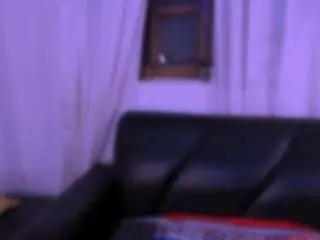 Nahomy-ryans  live sex cam