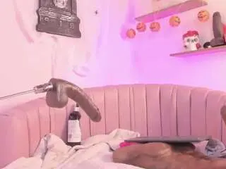 Roxy-harkkov  live sex cam
