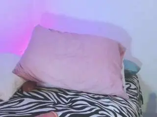 Slutty-amarantha  live sex cam