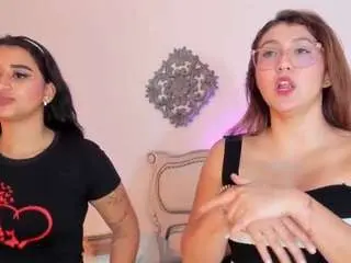 Alexandraagomez  live sex cam