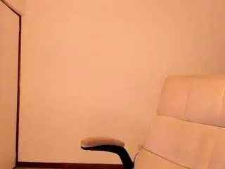 Almendra-doll  live sex cam