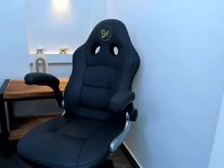Darly-ross  live sex cam