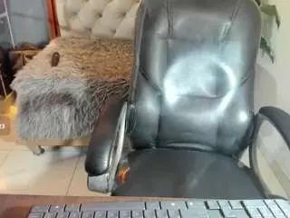 Helen-russo  live sex cam