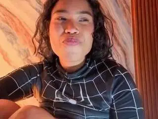 Penelope-tay  live sex cam
