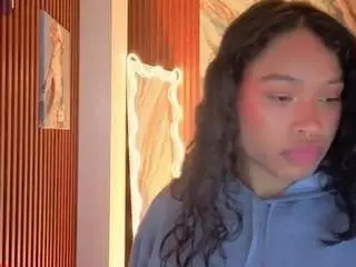 Penelope-tay  live sex cam