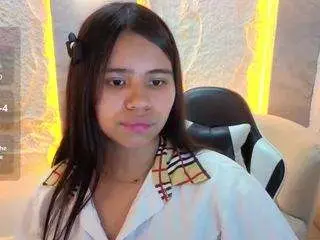 Roxane-luxeh  live sex cam